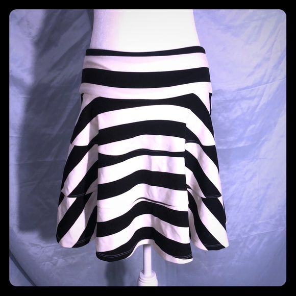 NWOT Akira Midi Skirt - Picture 1 of 2